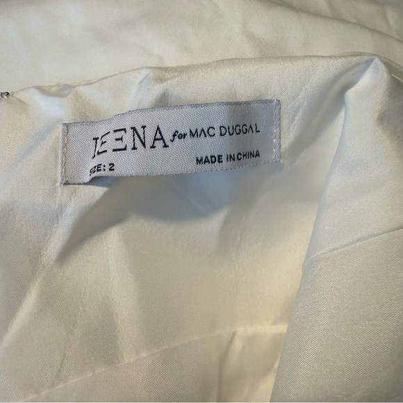 Mac Duggal Neck Sleeveless Modest Prom A-Line Dress Size 2 - Picture 14 of 15